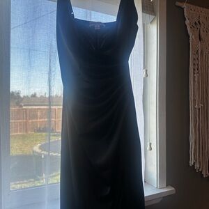 Elegant Black Sleeveless Dress